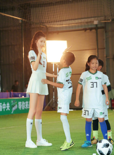 CCTV5直播亚洲杯 明星球员表现引关注